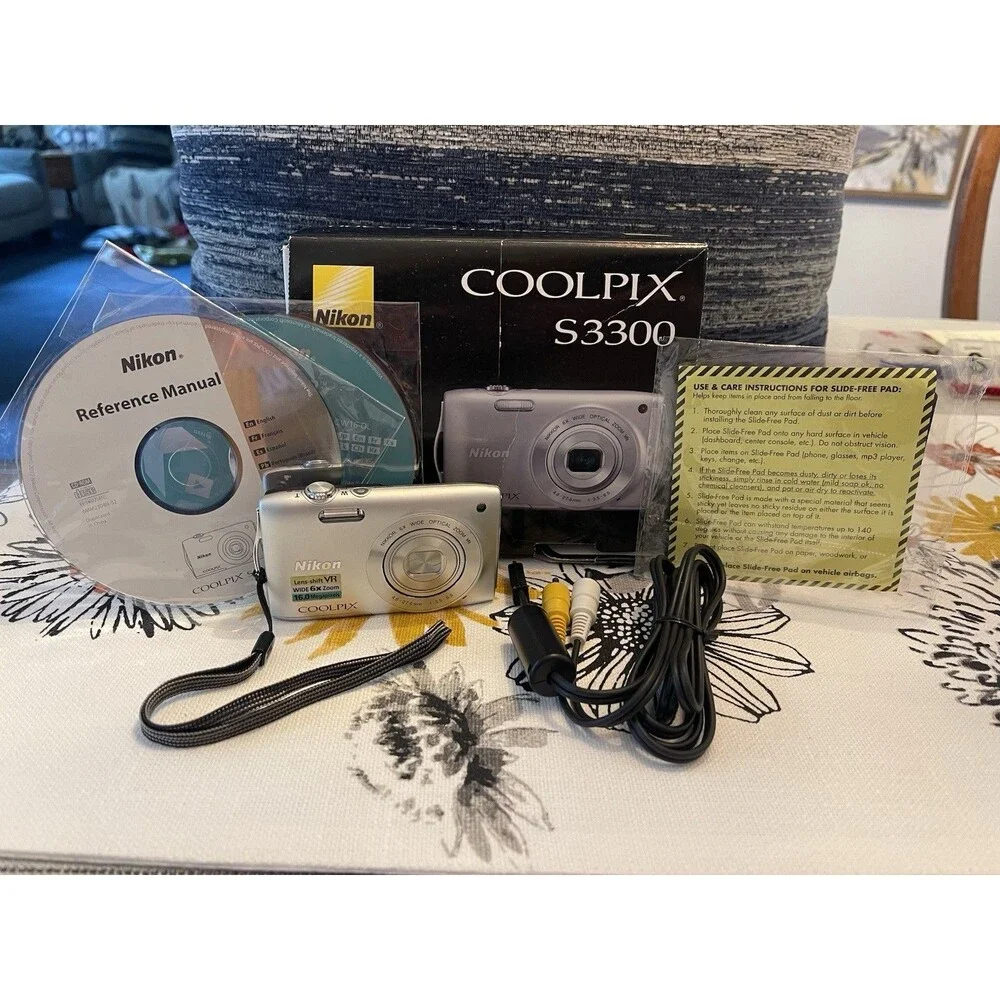 Nikon Coolpix S3300 Digital Camera Silver 16MP 6x Zoom Bundle 8GB SD Card Tested